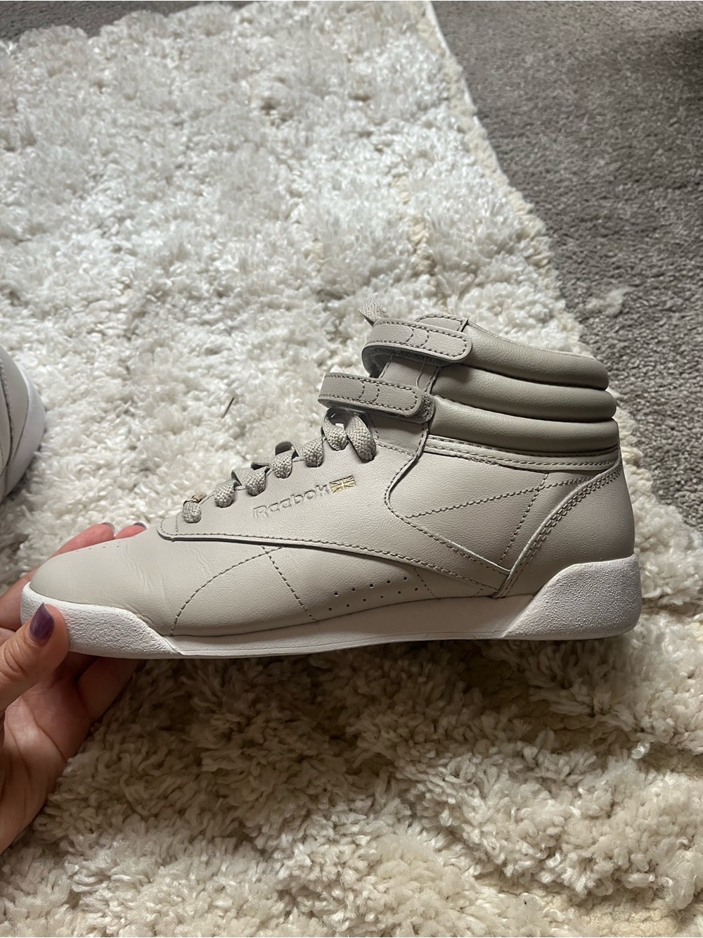 Reebok Big Kids High-Top Sneakers in Taupe/Grey, size 5